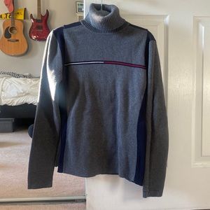 LIKE NEW Tommy Hilfiger Sweater